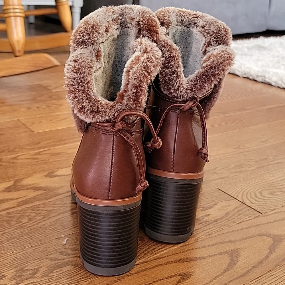 Naturalizer NWT Leather Booites - Picture 2 of 9